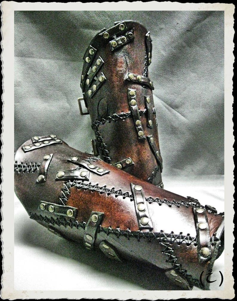 Leather bracers Wild image 2