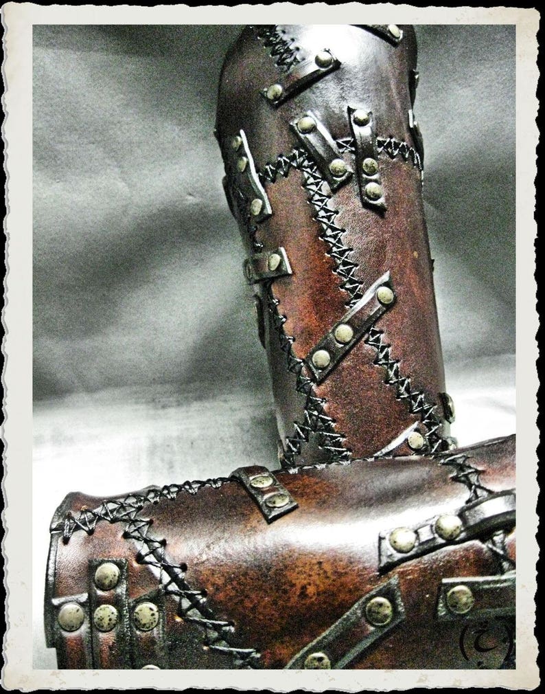 Leather bracers Wild image 4