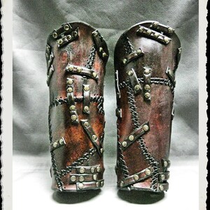 Leather bracers Wild image 3