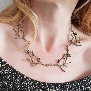 Bronze Branch Necklace, Forest Nature Jewelry, Woodland Rustic Choker, Boho Tree Collar for Nature Lover, Bold Enchanted Earthy Accessory