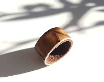 Brown Leather Ring, Leather Band with Embossed Pattern, Modern Finger Women Jewelry, Chestnut Light Brown Ring, Bohemian Upcycled Leather