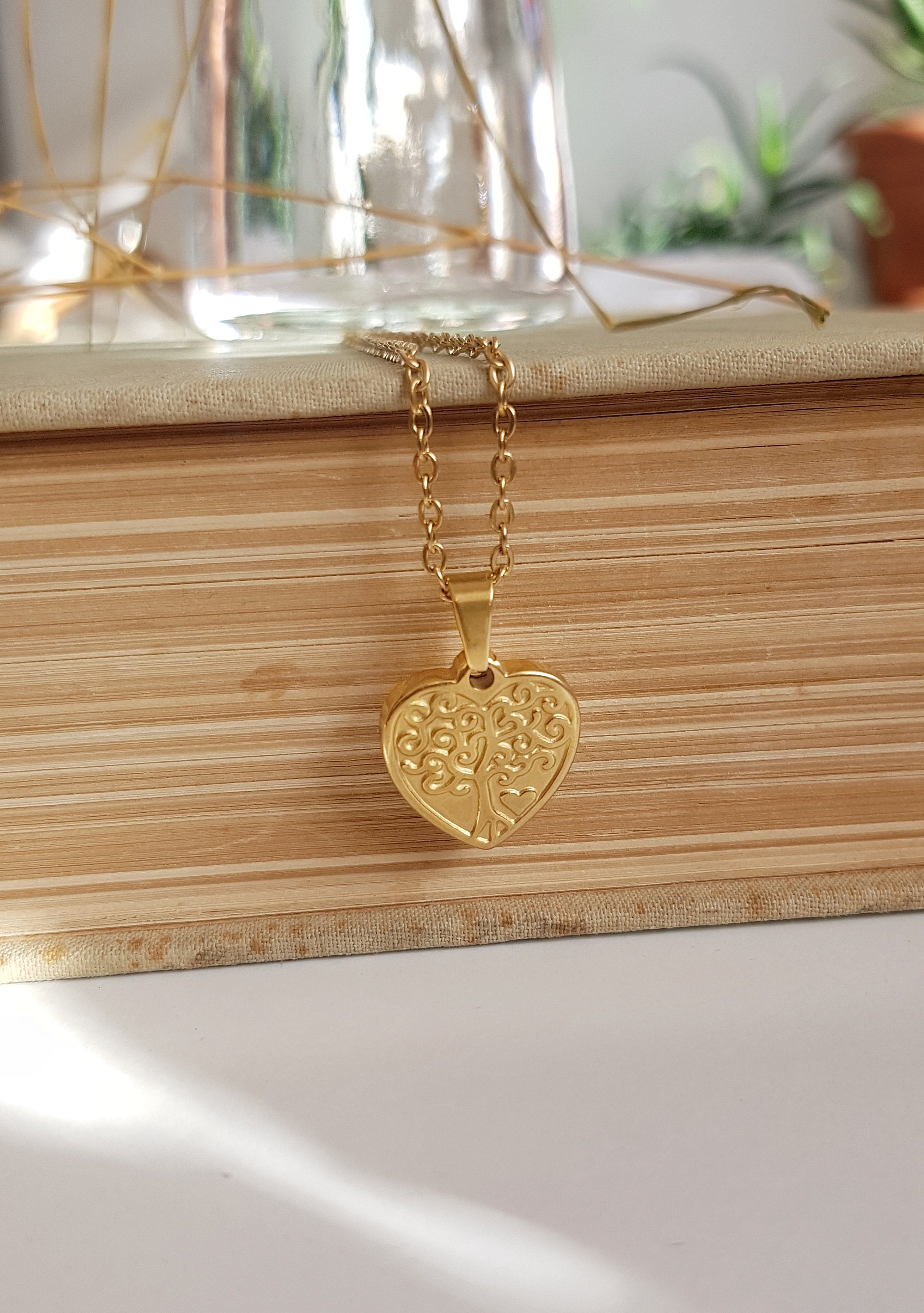 Pendentif Cœur Arbre De Vie – Acier Inoxydable Doré – Collier Coton Ciré Offert