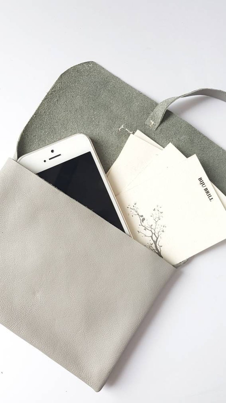 Cartera de piel suave, neceser gris pequeño, llavero, neceser, neceser de maquillaje cosido a mano, bolso de viaje, accesorio de piel pintado a mano imagen 9