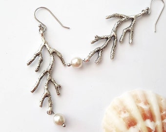 Pendientes de coral plateado, colgantes de coral esponja, regalo para amantes del mar, pendientes náuticos largos, regalo para amantes de la naturaleza, joyas de playa de verano con perlas