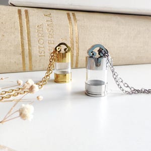 Collar con pequeño frasco para guardar recuerdos, relicario de botella vacía rellenable para cenizas, piel, cabello, urna de vidrio, regalo minimalista personalizado para guardar recuerdos.