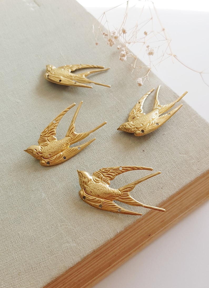 Brass Bird Brooch, Gold Swallow Pin for Shirts, Sweaters, Coat, Bird Lover Nature Lover Accessory, Flying Bird Brooch, Vintage Antique Brass image 8