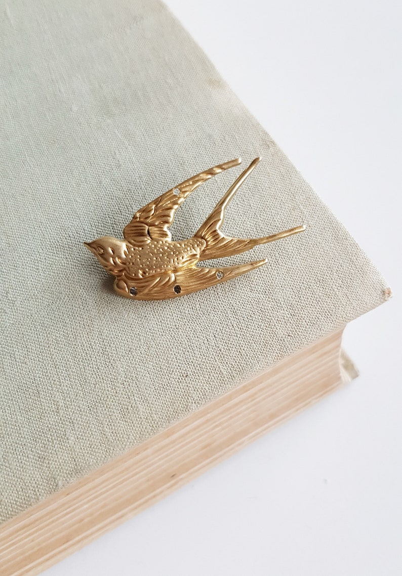 Brass Bird Brooch, Gold Swallow Pin for Shirts, Sweaters, Coat, Bird Lover Nature Lover Accessory, Flying Bird Brooch, Vintage Antique Brass image 5