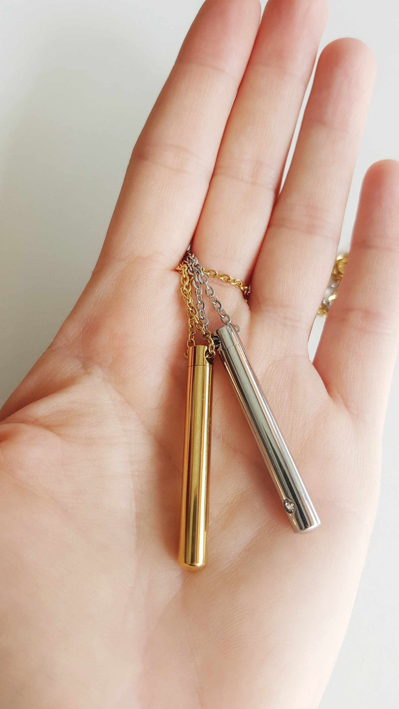 Collana Ciondolo Capsula Ricordo In Argento - Fiala Per Preghiera O Cenere - Nepal