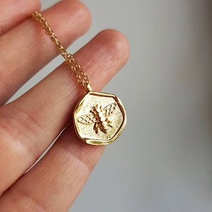 18k Sacred Honey Bee Coin Necklace main image 1