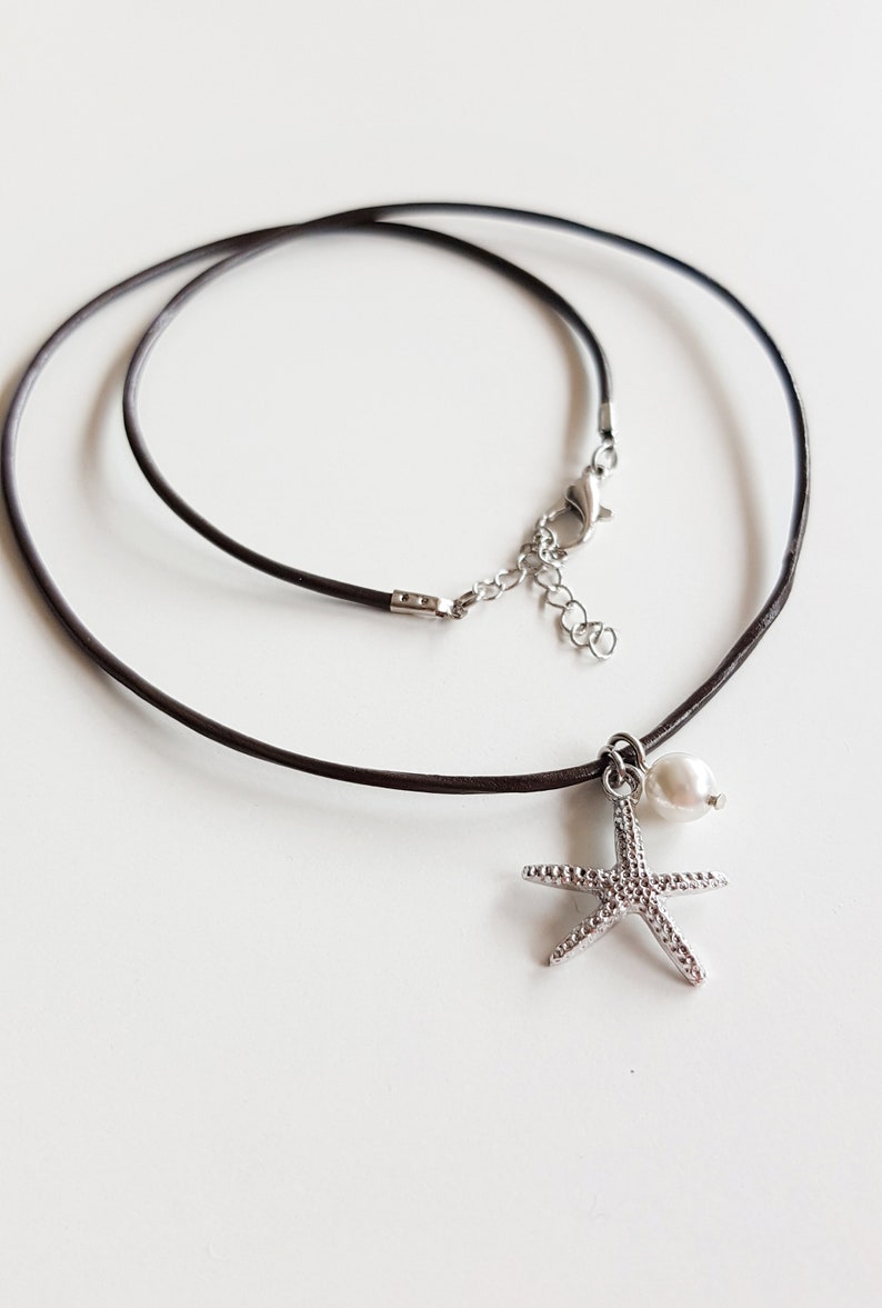 Starfish Beach Necklace on Brown Leather Cord, Gold Silver Starfish Pendant with Pearl, Bohemian Ocean Sea Lover Gift, Boho Summer Jewelry zdjęcie 8