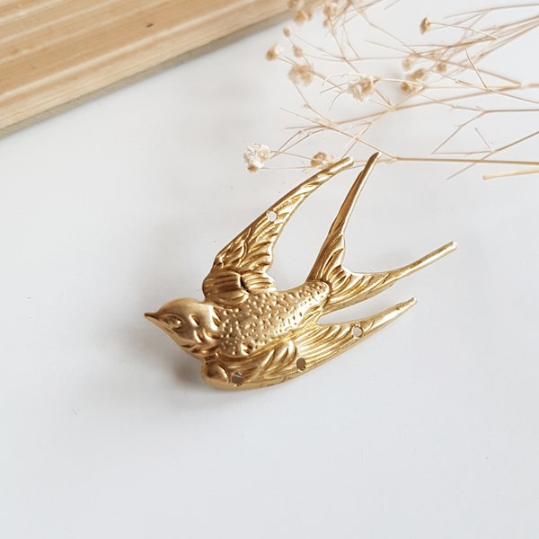 Brass Bird Brooch, Gold Swallow Pin for Shirts, Sweaters, Coat, Bird Lover Nature Lover Accessory, Flying Bird Brooch, Vintage Antique Brass