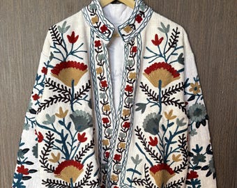 Veste en velours de coton à broderie Suzani, veste kimono faite main en tissu TNT doux, vêtements pour femmes manteau bohème veste printemps cadeau pour elle