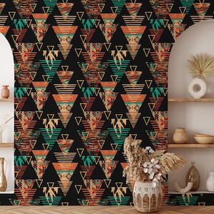 Tribales geometrisches Wandbild – Boho Azteken Dreieck Tapete in Erdtönen für moderne Innenräume