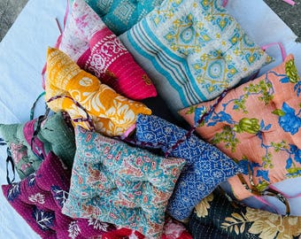 Vintage Handmade Kantha Chair Pad: Floral Cotton Seat Cushion