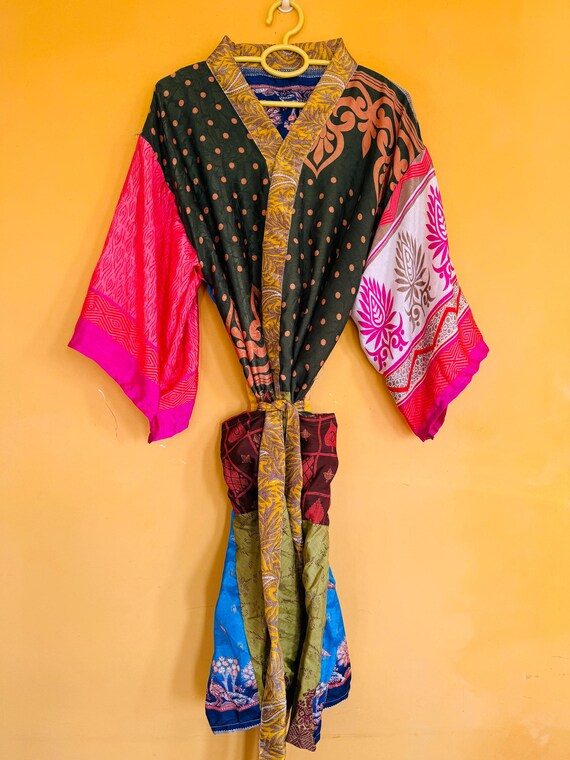 Vintage Boho Silk sari Kimono Jacket, Handmade Pa… - image 3
