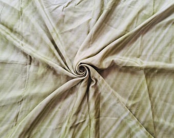 Tela de sari de seda rosa vintage: estampado floral, 5,5 yardas. Sari usado, confección de vestidos.