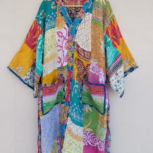 Blandad handgjord Kantha-kimono, lapptäcksbomullsmorgonrock, bohemisk loungekläder