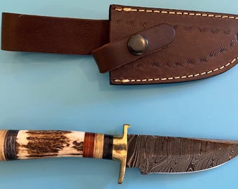Handmade Damascus Steel Hunting Knife, Stag Antler Handle, Leather Sheath