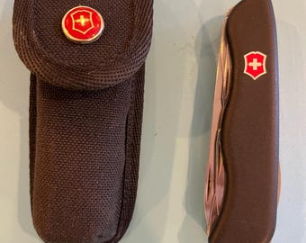 Victorinox Fireman 111mm Pocket Knife: Stainless Steel Blade, Black Handle