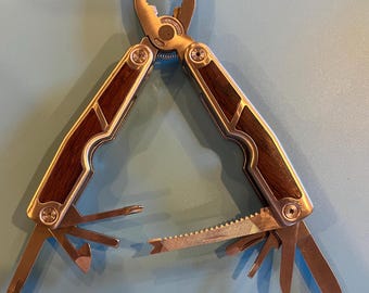 Pro-Tool Contractor Heavy Duty Multitool with Pliers, Wrench, Wirecutter and more