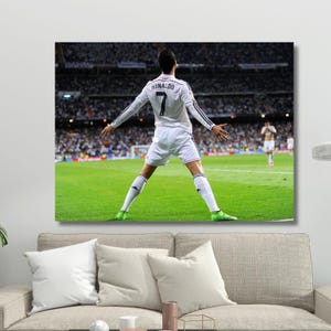 Cristiano Ronaldo Canvas Wall Art,Cristiano Ronaldo Print Poster,Football Canvas ,Gift For Men,CR7,Home decor,sport decor,ready to hang 10A
