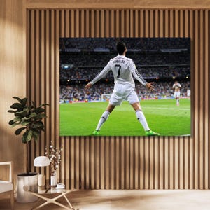 Cristiano Ronaldo Canvas Wall Art,Cristiano Ronaldo Prints,Cristiano Ronaldo Poster,Canvas Football,Gift For Men,CR7,decor,sport decor 10A