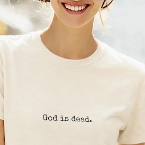 Gud är död T-shirt, Nietzsche filosofi T-shirt, minimalistisk citat T-shirt