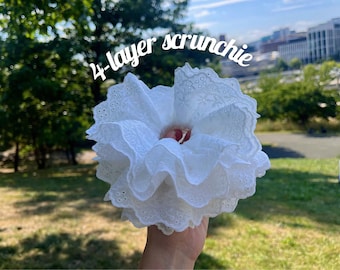 Elástico de cabelo branco grande com babados – Elástico de cabelo de renda oversized feito à mão