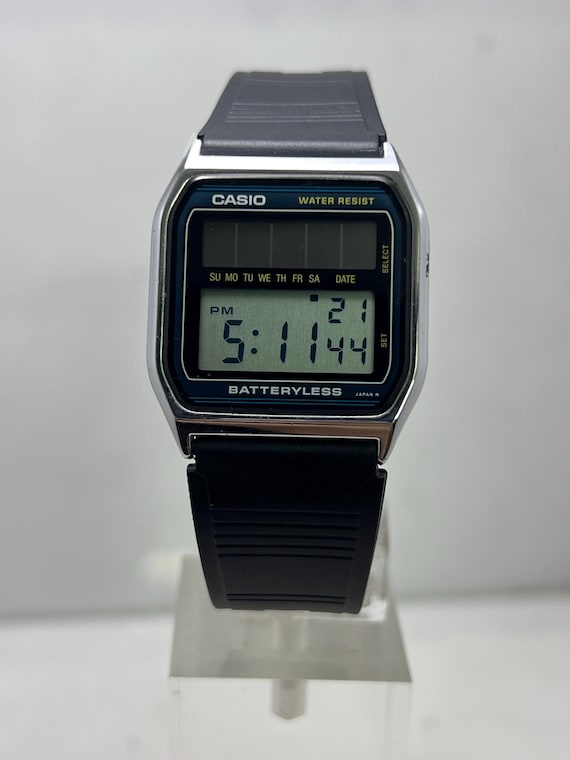 Vintage Casio 520 BB-801 Solar Battery Digital Japan Men's Watch