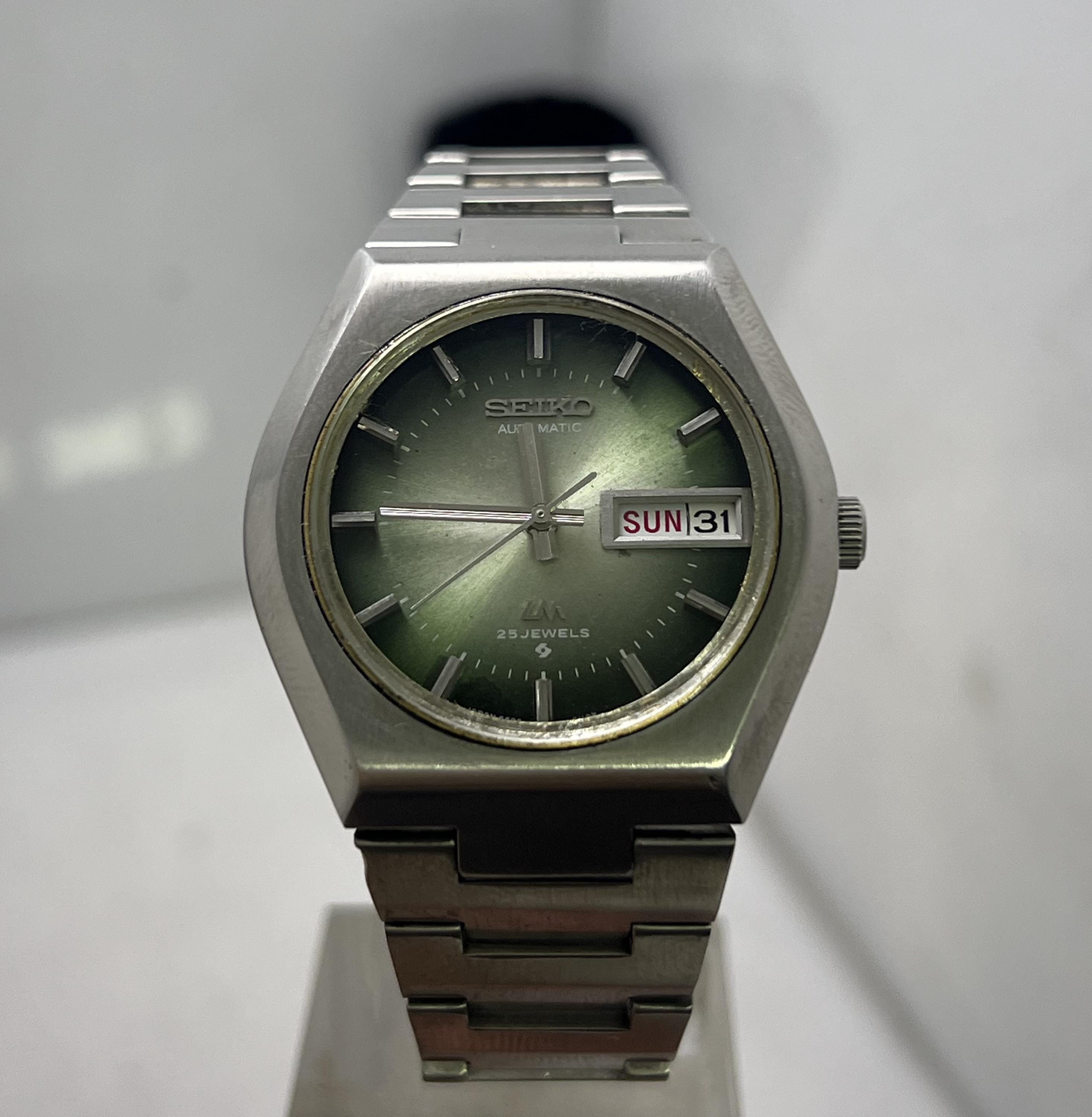 Vintage Seiko LM 5606-6060 Automatic 25 Jewels Green Dial Japan