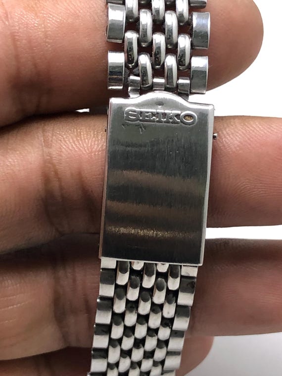 Vintage Seiko 6602-7040 Manual Winding 17 Jewels Black Dial Japan