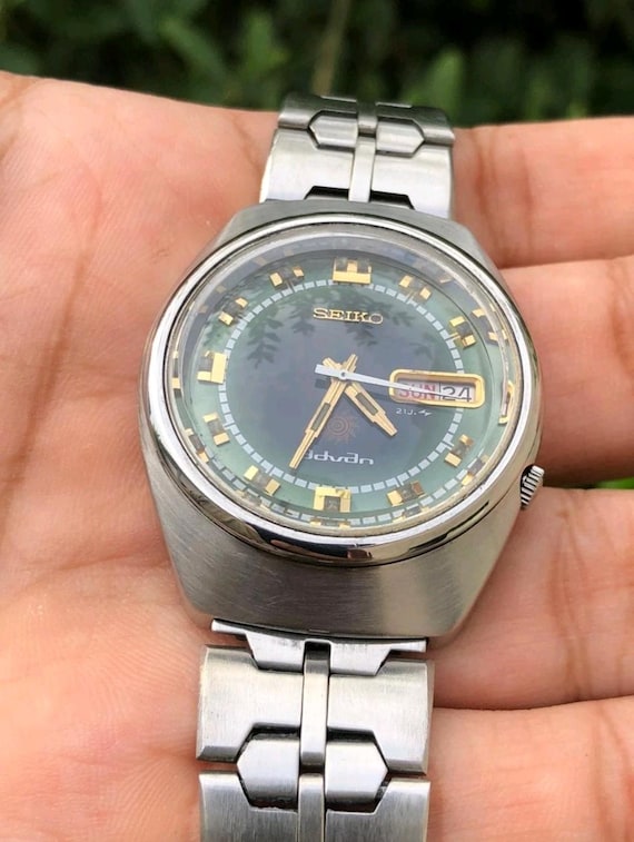 Vintage Seiko Advan 7019-7250 Automatic 21 Jewels Rare Elegant