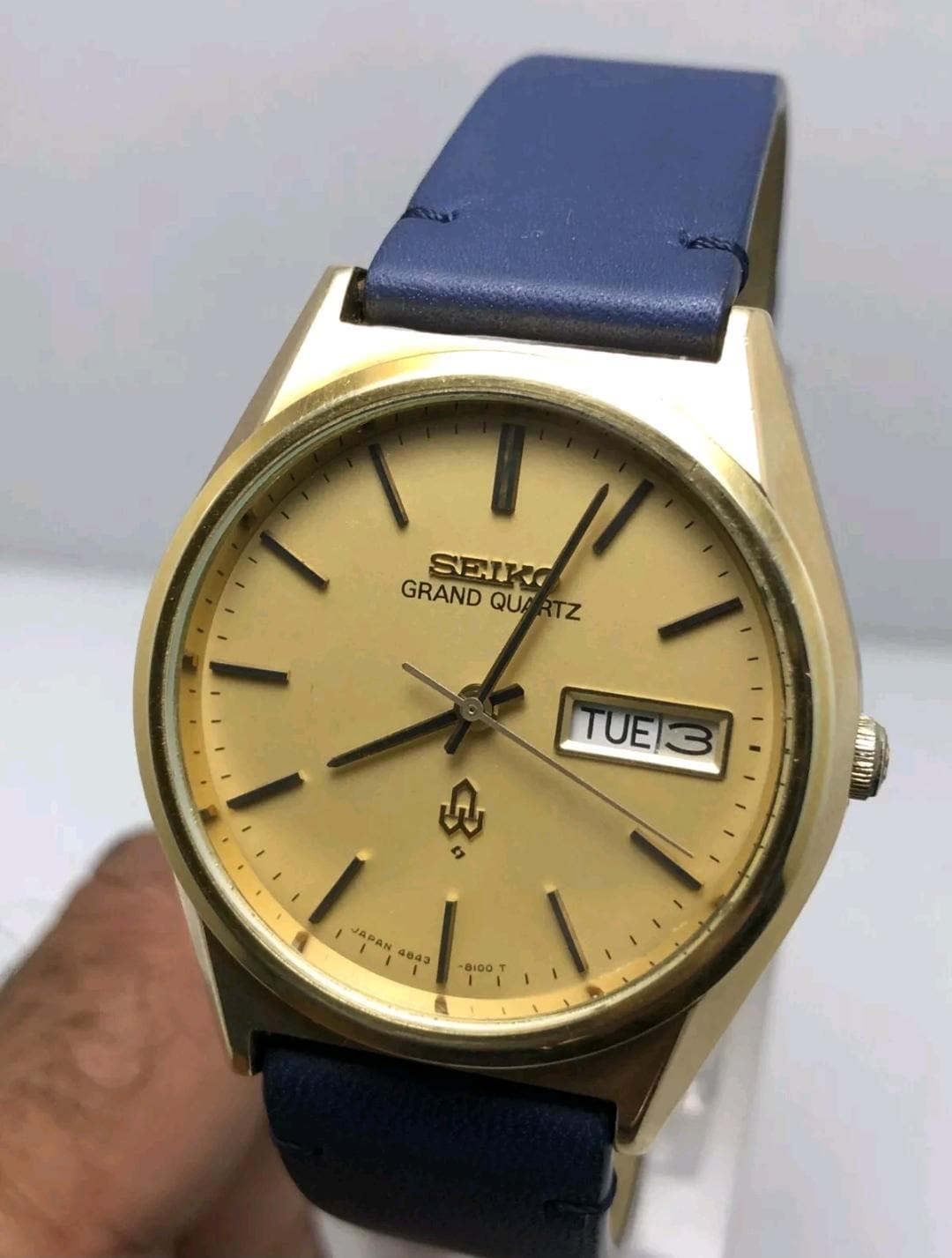 Vintage Seiko Grand Quartz 4843-8110 Day/date Cap Gold Japan Men's