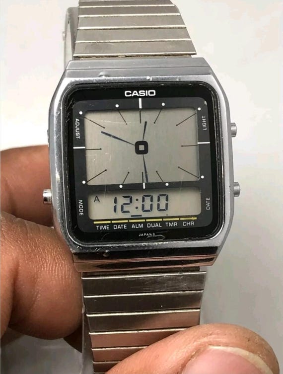 Vintage Casio 187 AE-70 Analog & Digital Quartz Japan Men's