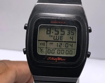 RARE Gold Color Seiko C359-5000 Calculator Chrono-Alarm Quartz LCD