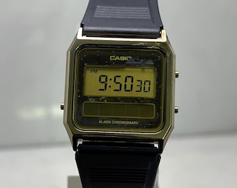 ヴィンテージ レア カシオ 52QGS-14 / デジタル LCD クォーツ腕時計