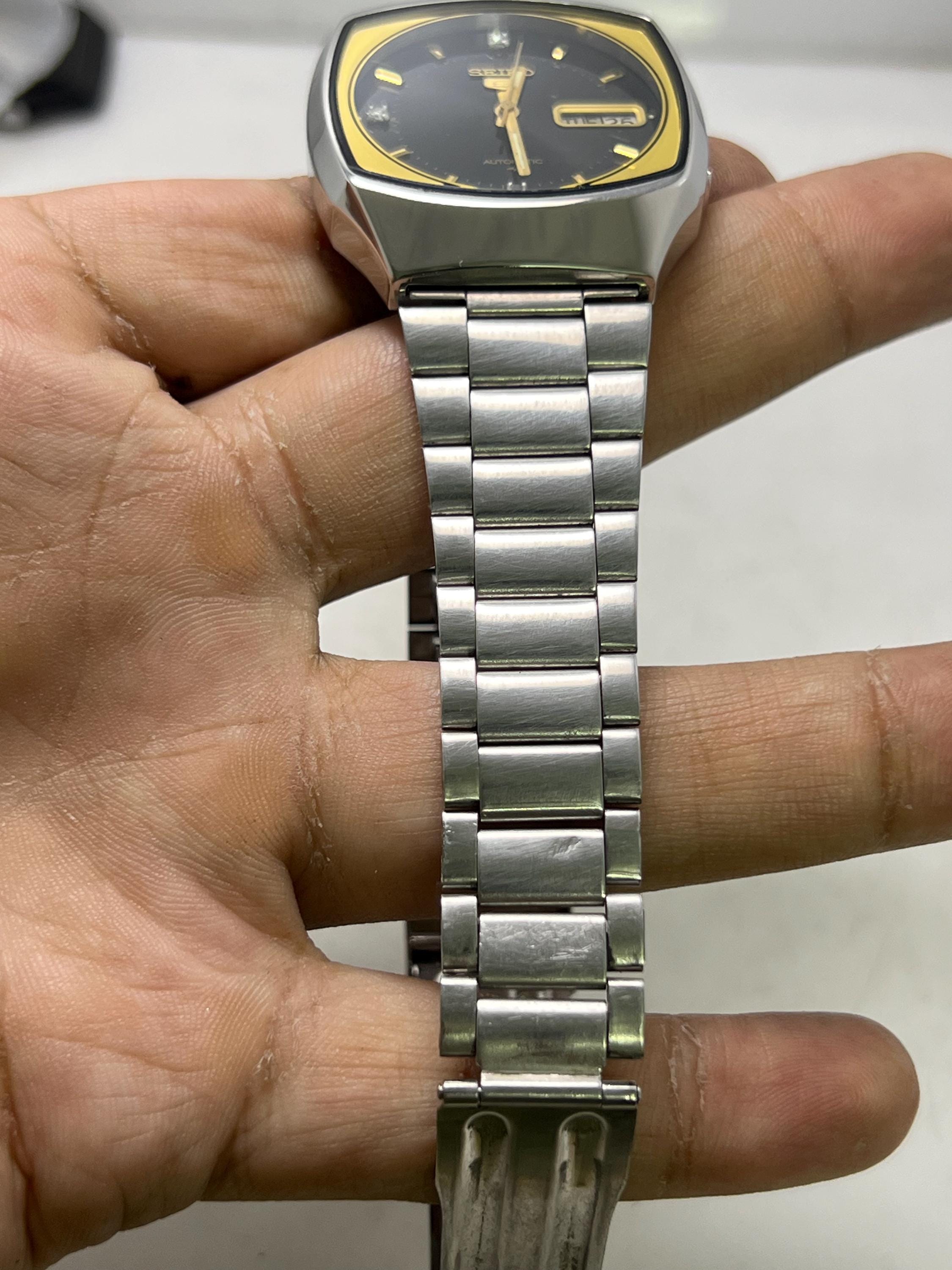 Vintage Seiko 7009-520A Automatic 17 Jewels Black Dial Men's Japan