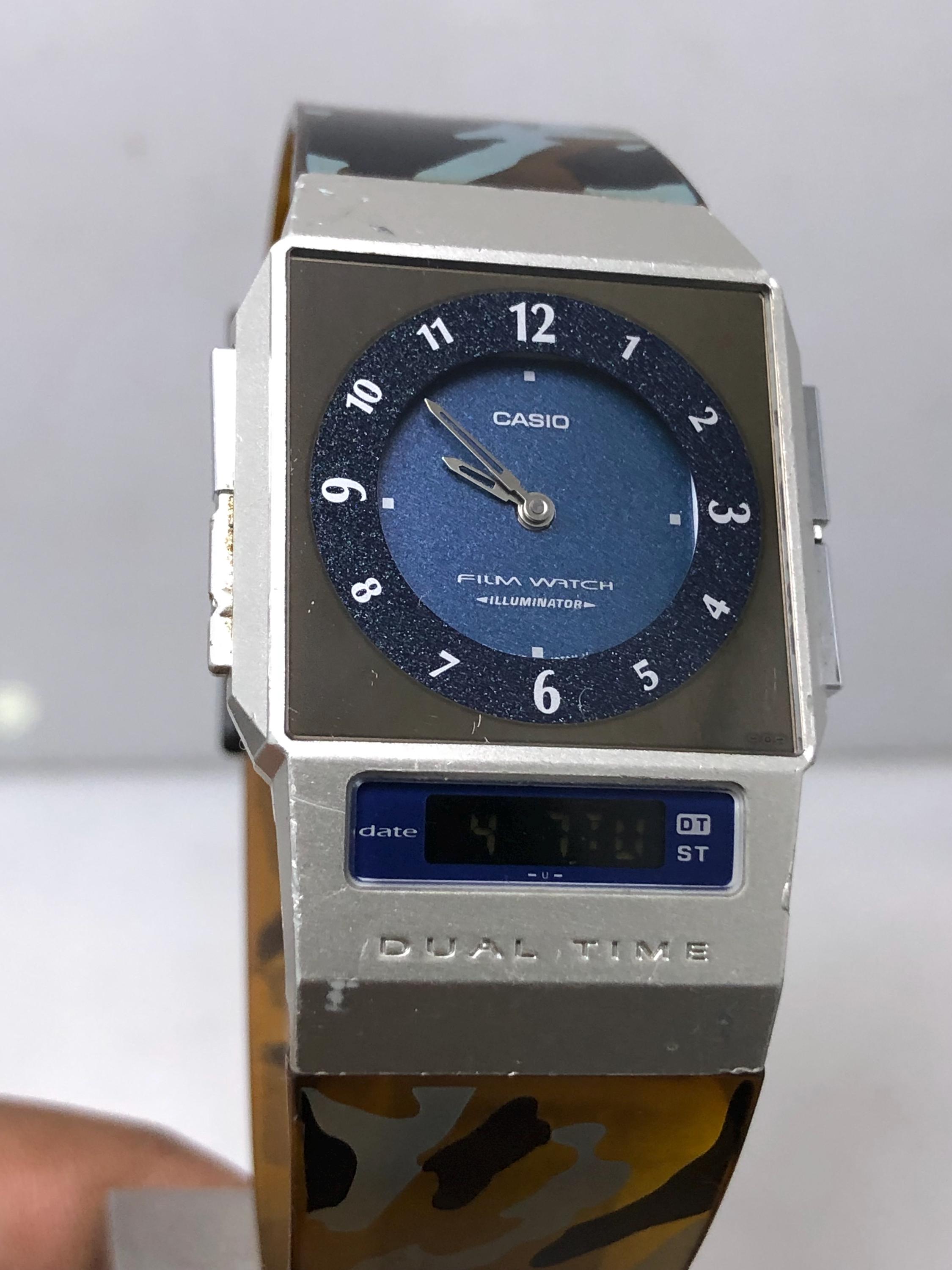 Vintage Casio 2321 FS-01 Film Thin Dual Time Japan Men's