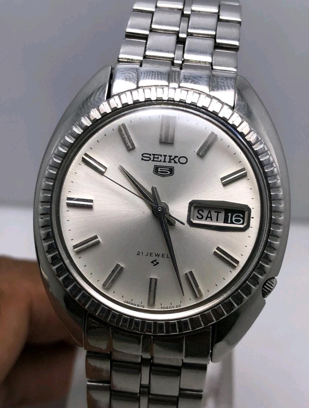 Vintage Seiko 6119-7040 Automatic 21 Jewels Silver Dial Japan