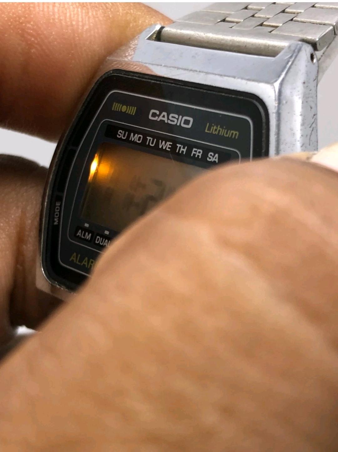 Vintage Casio 160 A657 Alarm Chronograph Digital Quartz Japan