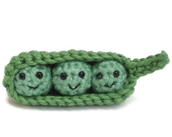 Crochet peas in a pod pattern, peas in a pod, amigurumi pdf, collectible crochet art