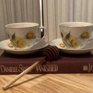 Vintage Teacup Candle – Yellow Rose Royal Bouquet by Crown Essex – Hand-Poured Beeswax Candle – 4 oz Upcycled Candle