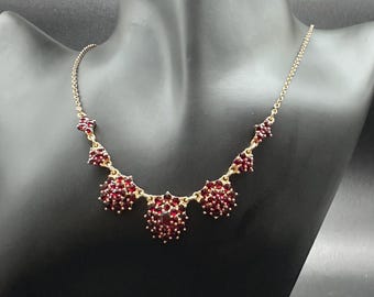 Gilded Silver Garnet Collier | Timeless Floral Motif | 42.5