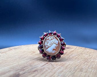 Vintage Gold-Plated Cameo Garnet Ring | Heribert Engelbrekt Swedish Design
