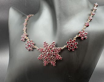 Vintage Swedish Silver Garnet Necklace | Star Motif | 830 | HGR