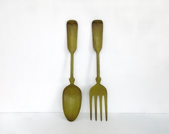 Retro Metal Fork and Spoon Set, Avocado Green Vintage Wall Decor, Large Utensil Kitchen Dining Room