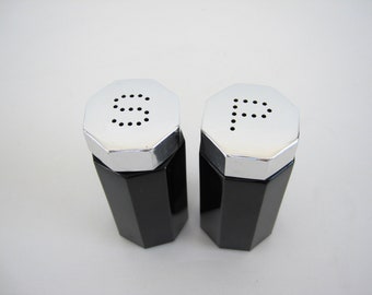 Vintage Black Glass Salt and Pepper Shakers, Arcoroc Octime Geo Style Set, France 1980s, Minimalist  Decor, Octagon Shape