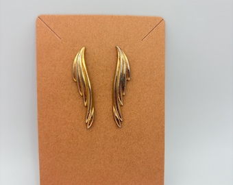 Vintage 1980s Gold Tone Wing Earrings – Sculptural Post Back Earrings