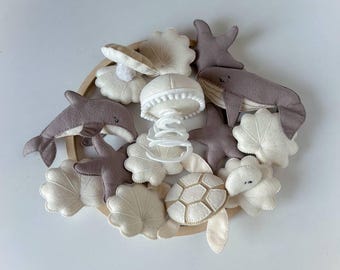 Móvil para bebé del océano: decoración de fieltro con forma de tortuga, ballena y delfín