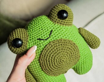 Rana de peluche de ganchillo / Amigurumi personalizado Regalo divertido